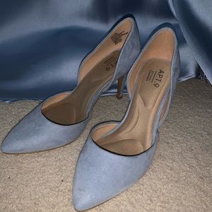 Baby Blue velvet heals